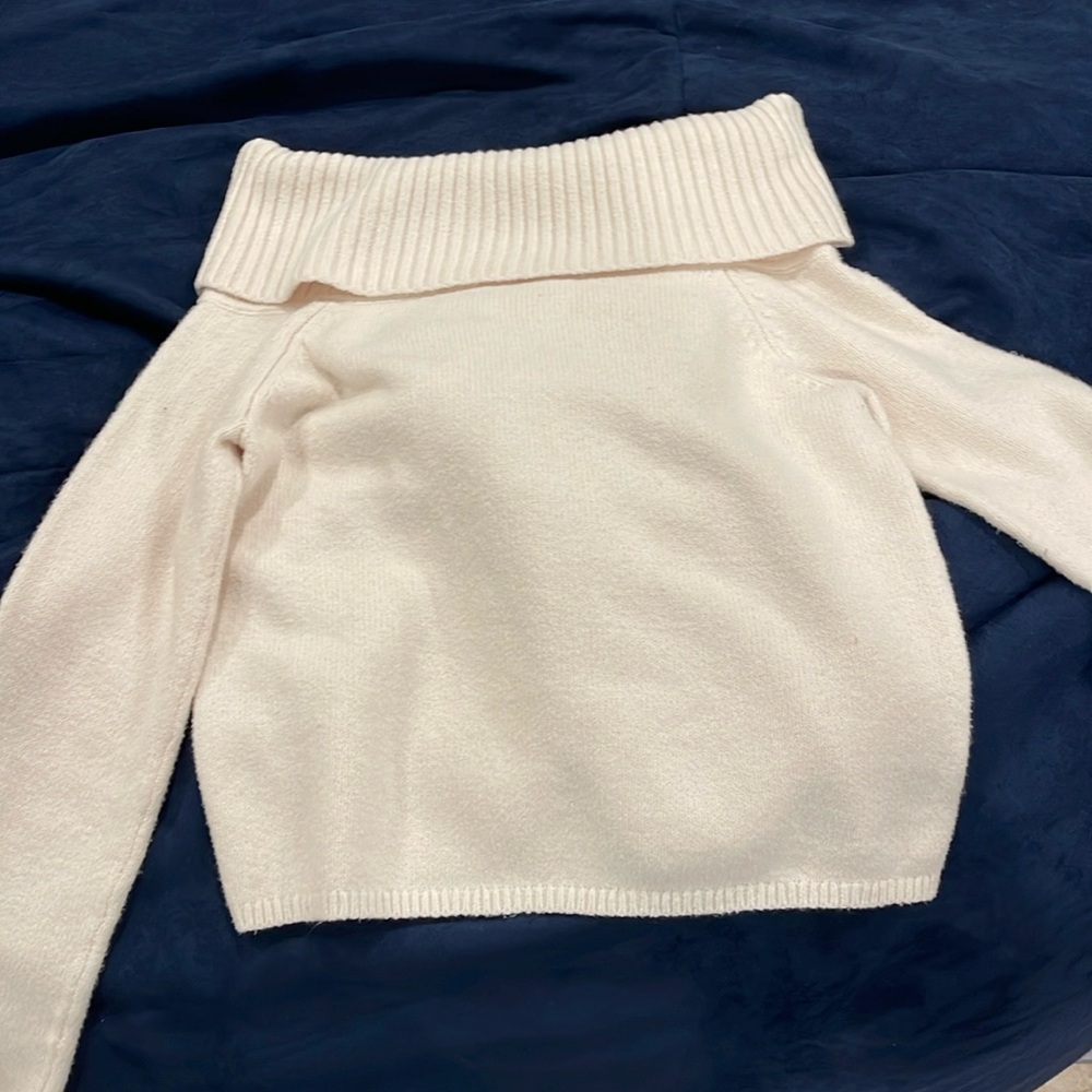 Off-Shoulder Cozy Knit Sweater in Light Pink